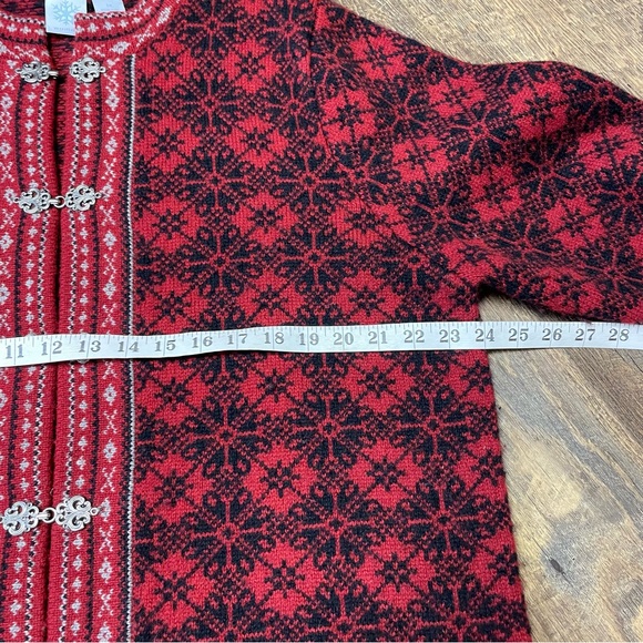 Nordic Red Black Cardigan Sweater 100% Wool Metal Clasps Womens 1X Snowflake Ski - Picture 5 of 10